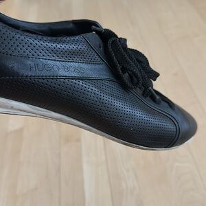 Black leather Hugo Boss Sneakers